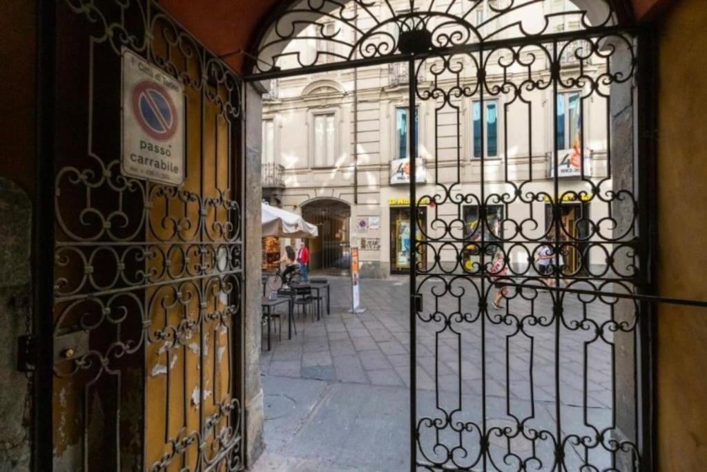 L'Angolo Di Chiara Nel Cuore Di Torino Exteriör bild